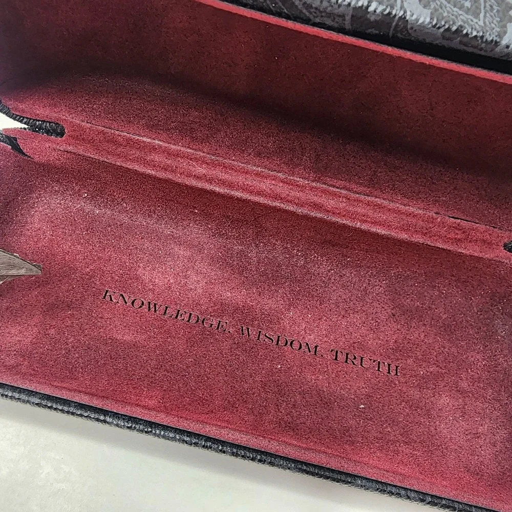 Robert Graham Hard Shell Eye Glasses Case floral Grey Pattern Red Inside W Quote